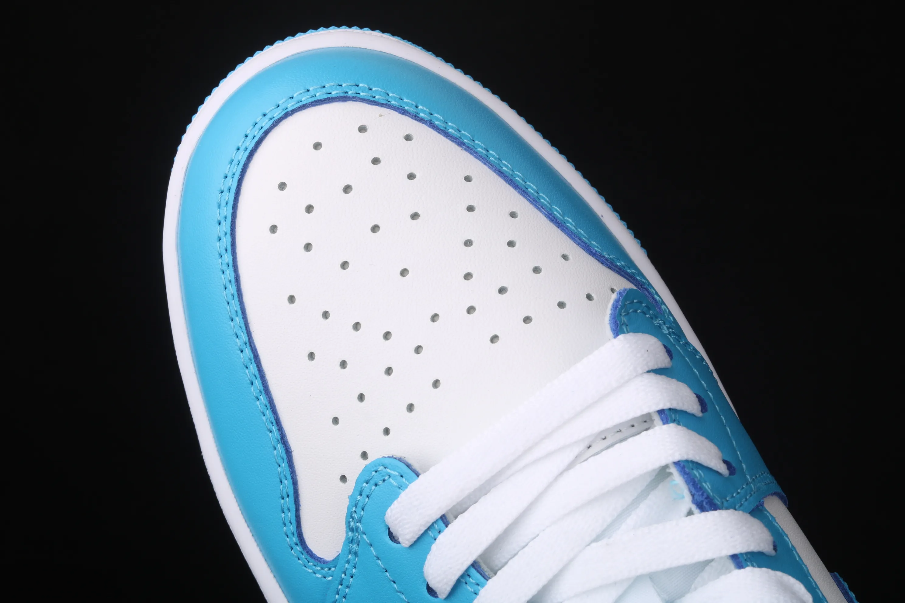 All Categories Air Jordan Jordan Series Basketball Shoes Air Jordan 1 Low Air Jordan 1 Low x SB AJ1 Joe 1 North Carolina Blue First Layer Cultural Leisure Sports Shoes CJ7891-401